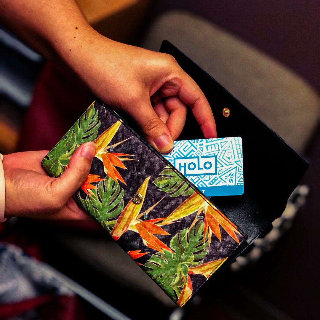 hnldts's tweet photo. Tag your #busbuddy below to remind them to replace their paper bus pass with the #HOLOCard by July 1st! Grab yours at https://t.co/dWUl46tOgA, participating stores, Satellite City Hall, or TheBus Pass Office on Middle St.
#HOLOWithUs
#RollWithIt https://t.co/tdNiGDy4IV