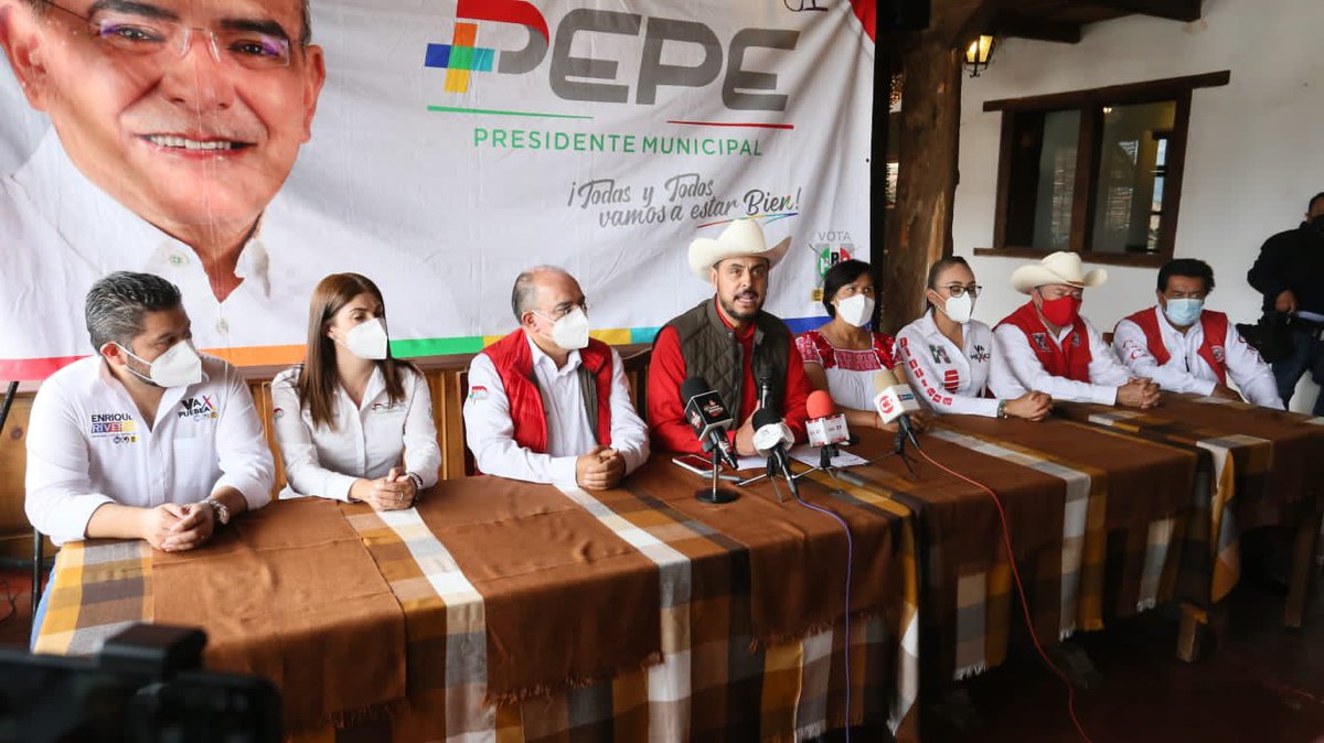 Ismael Hernández tweet media
