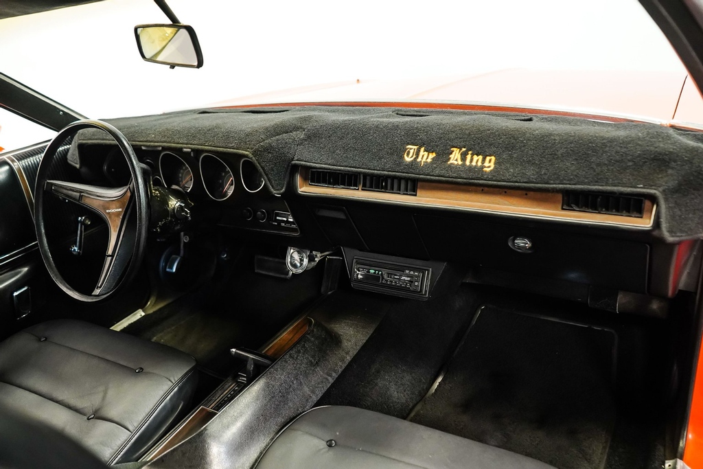 streetsidecars's tweet photo. #SoldItWithStreetside! This 1971 #Dodge #Charger SE features a 383 cubic inch V8 paired with a 3-speed automatic transmission
Link: https://t.co/YKP5gNzi2t
#musclecar #moparfamily #moparlife #moparpower #moparmafia #moparcar #moparornocar #classicdodge #sixpack #transmission https://t.co/3Hqj9Cgs7g