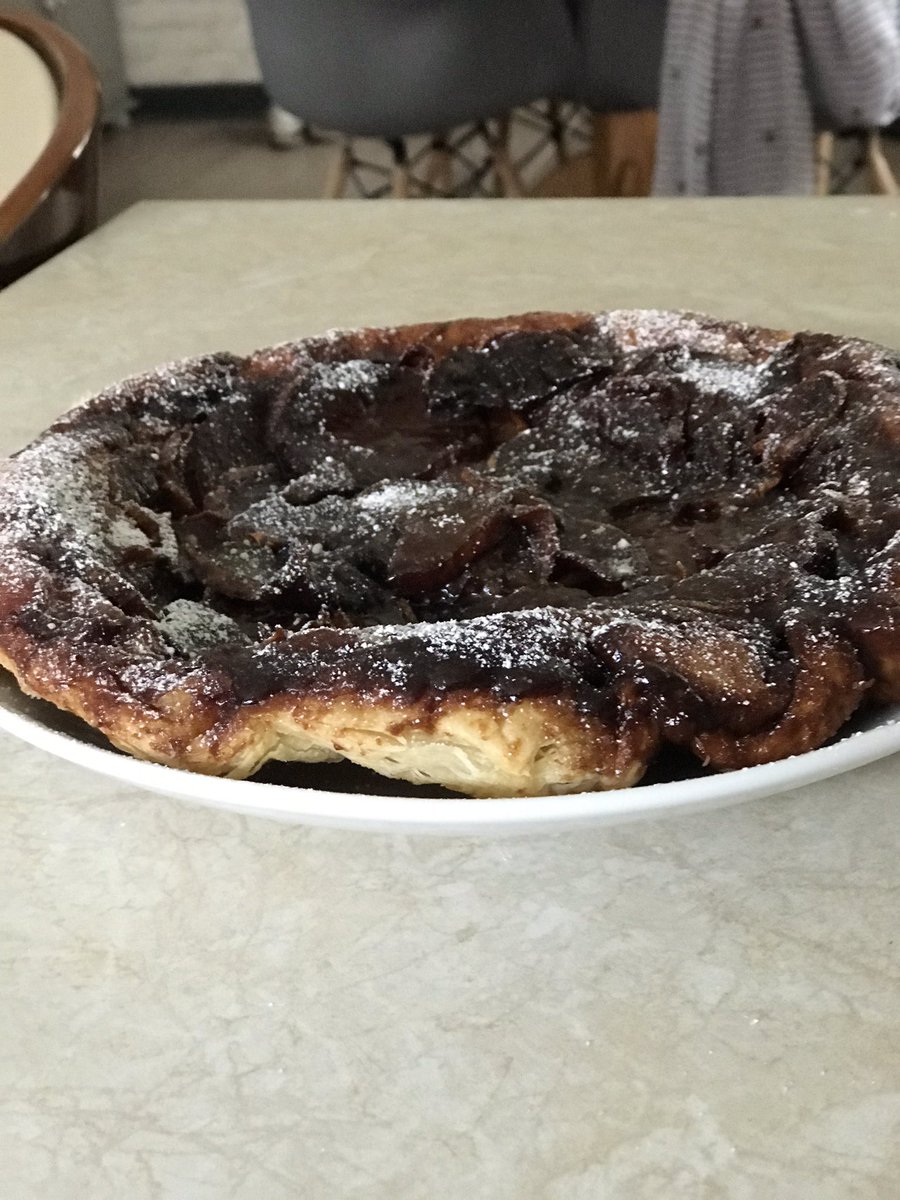 DavidAJones_'s tweet photo. Yesterdayโs baked treats - a feta and red pepper tart followed by an apple tarte tatin by the legend that is @raymond_blanc Just hope I did you proud Monsieur Blanc! It tasted better than it looked. Used dark brown soft sugar to give it a caramel taste too.#firsttimebaker https://t.co/vj7xLbW9Go