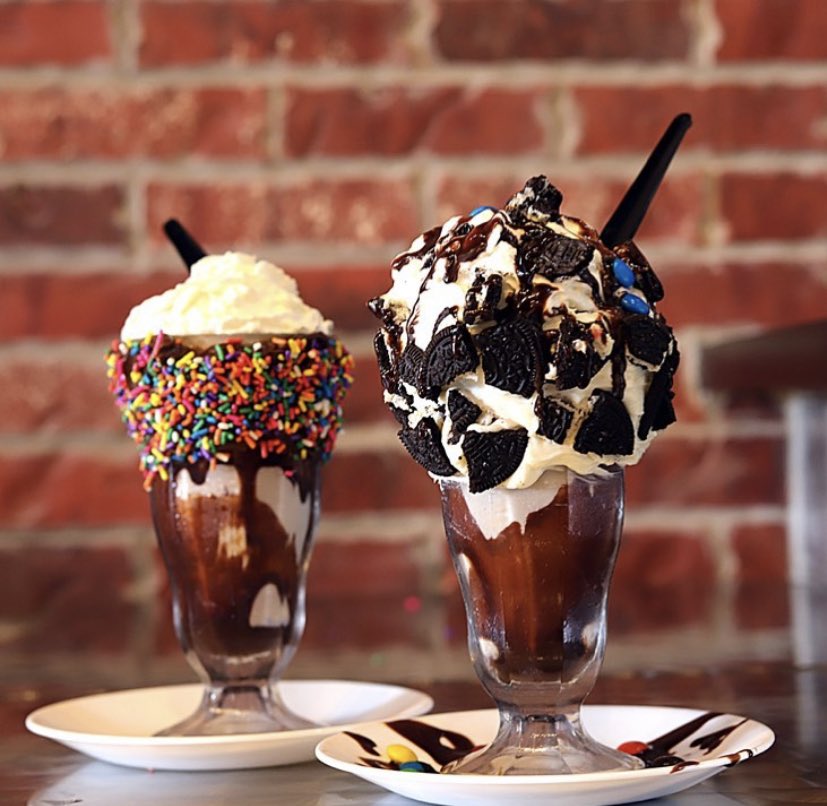 ForBlackOwned's tweet photo. Brickhouse Burgers and Shakes 📍9090 Skillman Street, Dallas, TX https://t.co/1zmxz0XfuV #BrickhouseBurgers #BrickhouseBurgersAndShakes #Burgers #Shakes #BlackOwnedRetaurant #DallasFood #DFW #DFWFood #DallasRestaurant #BlackOwnedDallas #BlackOwned #BlackOwnedBusiness https://t.co/UWx8NCDptW