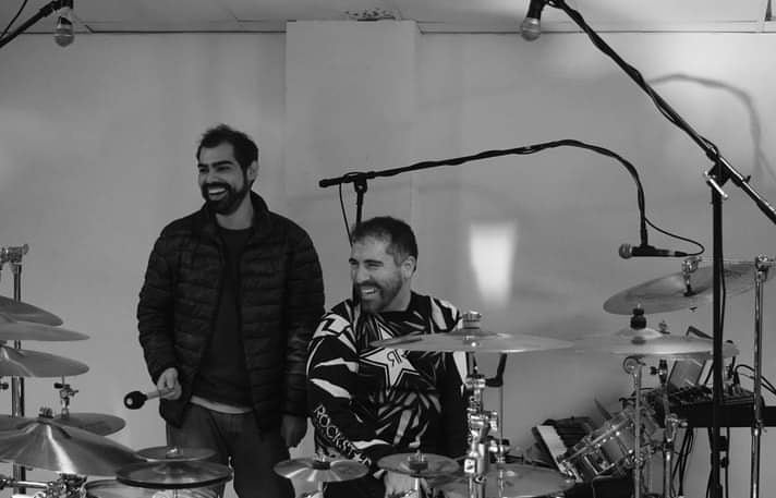 TheCatorce's tweet photo. Escuchanos y compartenos!!
The Catorce.

#thecatorce  #youtube #spotify #itunes #googleplay #tidal #applemusic #shazam #deezer #rockchileno #bandaderock #rock  #rockmelodicoprogresivo #rocklatino #rockenespañol #band #rockband #melodicprogressiverock #music #rockmusic https://t.co/ySPp8bB50Z