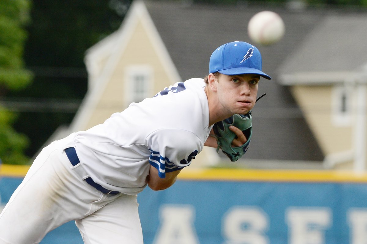 EricaPhotog's tweet photo. .@Togabaseballl hosts @AP_Athletics at East Side Rec in #Saratoga #SSHS @TogaAthletics #518baseball https://t.co/YzQT8nXHGu