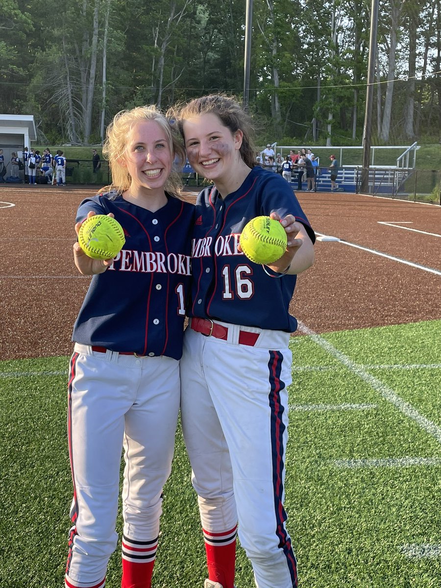 Titans win 13-0 vs Scituate! 
Game shoutouts:
FR Maria Cantino, 3 for 4 
FR Ava Dunphy, 2 for 2 
FR Kelly McGee 2 for 2 
SR Tory O’Malley triples at the plate and 9 k’s on the mound

Congrats to both Jordan Shine and Sydney Straub on hitting their first home runs of the season!