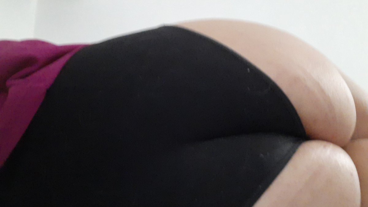 LuyMigue1's tweet photo. Tarde de relajación #miercolesDeColas #MiercoleDeCulos #ParejasSW #TardeRelax #MiércolesDeCalor https://t.co/gwaOUe6bh6