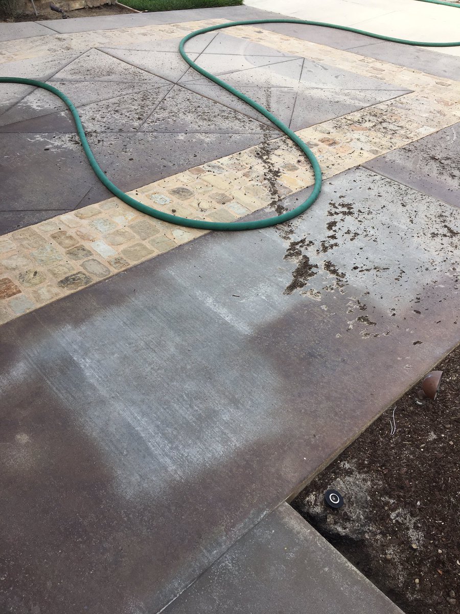 sandblastking's tweet photo. Prepping this #driveway for new stain and sealer by #sandblasting the old failed products off which etches the #concrete and allows new system a way to bond 

#alliedsandblasting #sandblastking #mobilesandblasting https://t.co/RoLOBqlviM