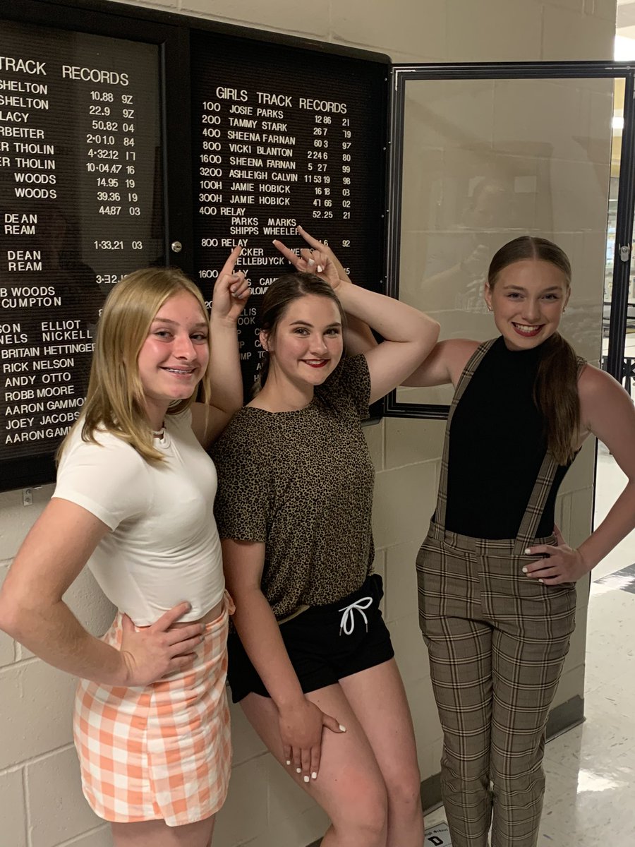 DRxL_TraKnField's tweet photo. Very proud of all of the track athletes this year. They accomplished many goals &amp; are still hungry to accomplish more. Here are just some of the moments I was able to snap a picture of. Reply in the comments with more photos of tonight. Congrats ladies for breaking those records. https://t.co/q4jCpW5iOl