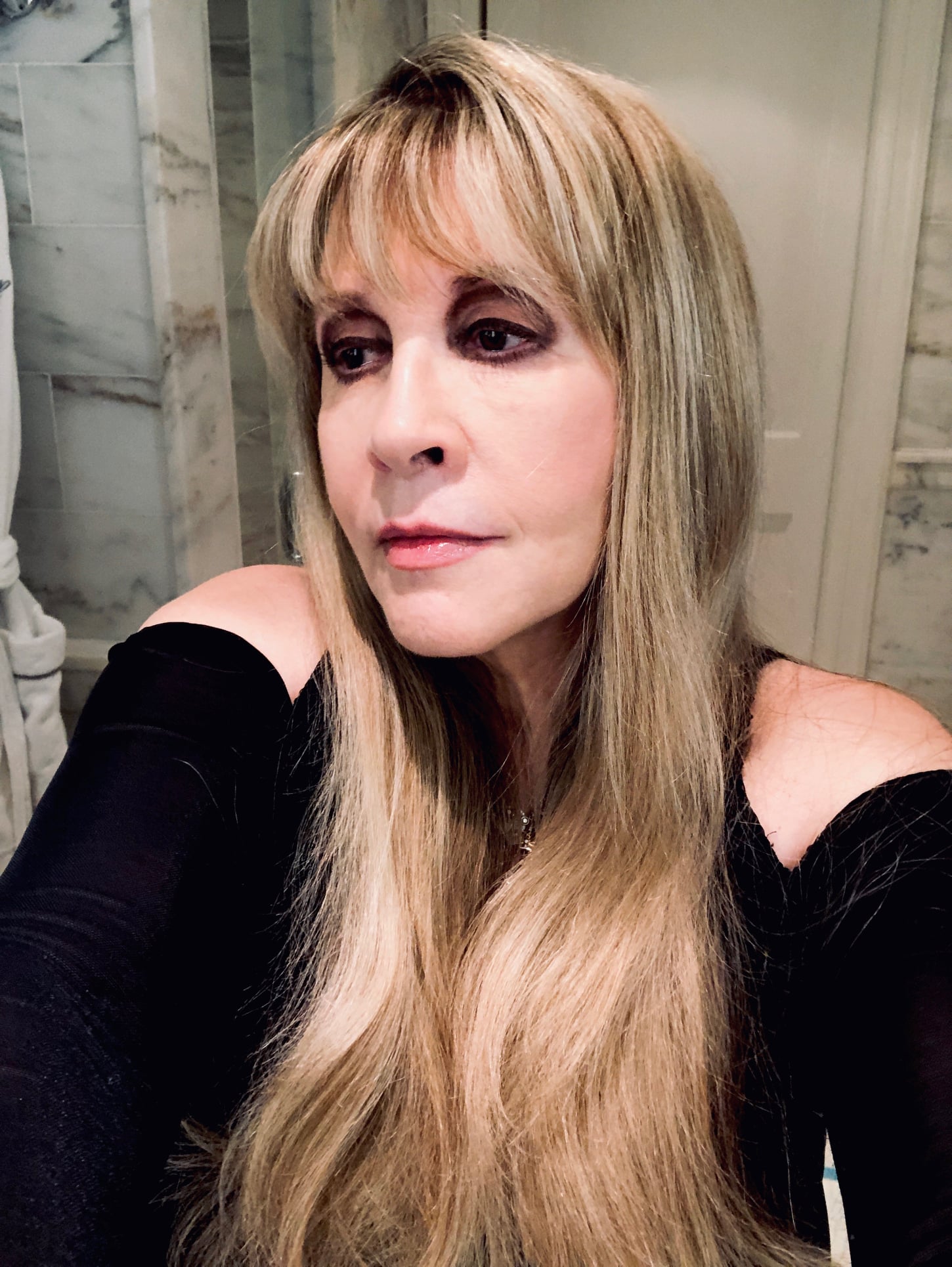 Happy birthday, Stevie Nicks! The bewitching singer of Fleetwood Mac turns 73 years young today. 