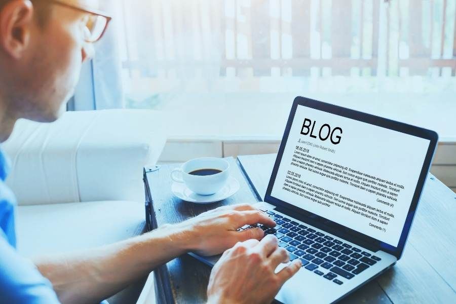 How To Outsource Blog Writing Services And Other Blogging Services buff.ly/3uo8lQ4