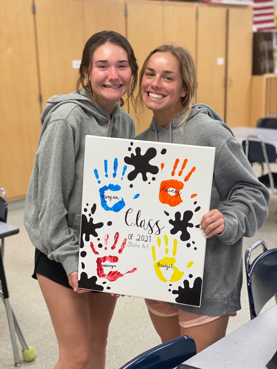 YorktownArt's tweet photo. I mean it when I say I’m going to miss this group. We didn’t get as much time in person as hoped but I’ll cherish the memories for sure! @BridgetLohrey @MorganNation4 @laineyzdanowski @addibarbosa  you girls are so sweet! Thank you for my gift💜 https://t.co/ez5azoFVIR