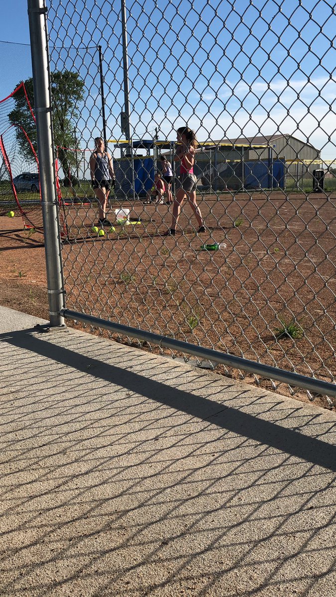 CoachParcel's tweet photo. First “open field” of the summer. Summer games start next week! Excited to see these girls grow from last year! #ProudToBeMT 🥎#NewFieldWhoDis? https://t.co/0a7n7MAqE1