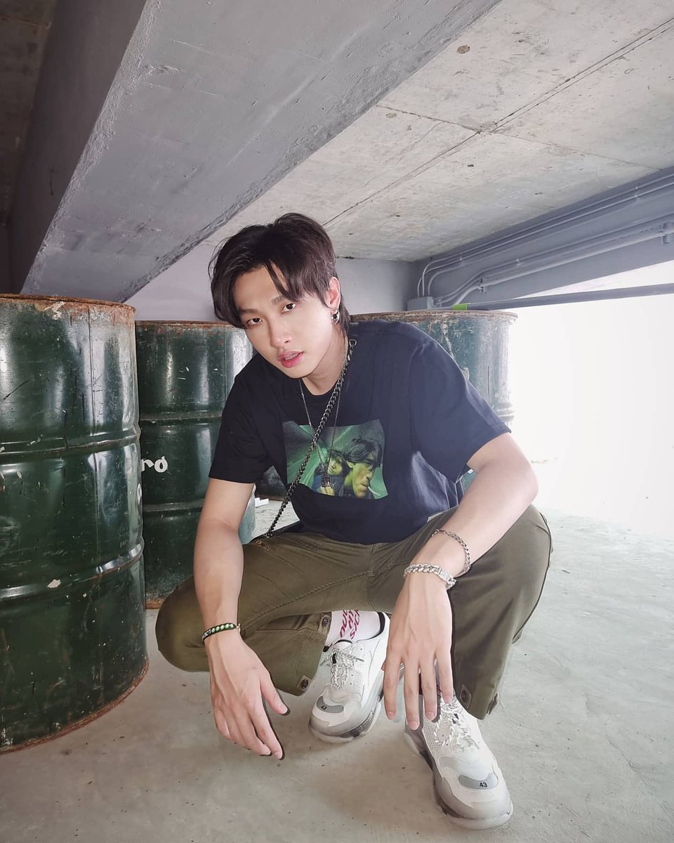 swtnpt's tweet photo. #markgun [lokal] oneshot au 

Perkara 📸 mem📸 https://t.co/tbjTbFd77b