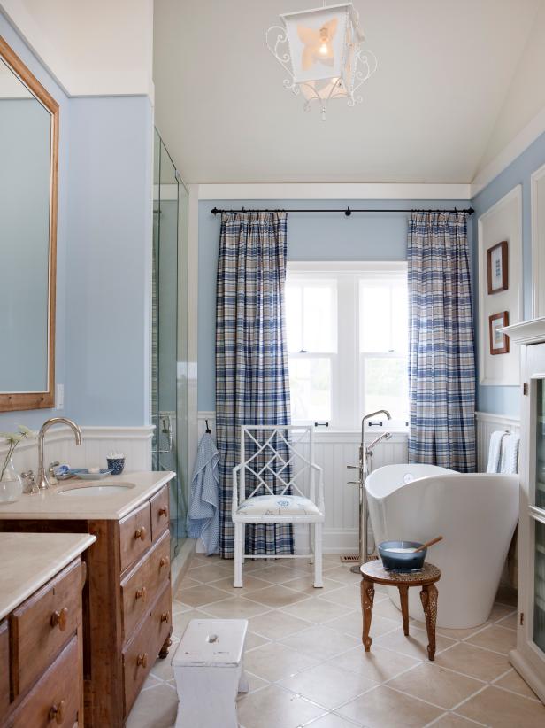 LuxuryTubs's tweet photo. "A deep soaker tub with a modern silhouette brings a freshness to the space."

Pic 10 From Luxurious Bathroom Makeovers From Our Stars: https://t.co/7wvkQ2QbNY  
#bathrooms #luxurydesign #bathtubs #bathroomdesign https://t.co/4SqX3YzYyo