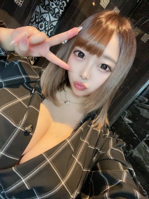 【本日より販売開始】 おはようございます！ 1日前倒しで販売する事としました‼︎  2部構成ですが 全体で20分程度 容量1.9GB  特典にてフルHD、60fpsの 某海外動画サイトと同じ程度の 高解像verもご用意しております。 詳細は下記よりよろしくお願いいたします🤲 https://t<a href="/tag/%E5%80%8B%E4%BA%BA%E6%92%AE%E5%BD%B1"class="tags"><span>#個人撮影</span></a><a href="/tag/%E5%80%8B%E6%92%AE"class="tags"><span>#個撮</span></a><a href="/tag/%E3%83%8F%E3%83%A1%E6%92%AE%E3%82%8A"class="tags"><span>#ハメ撮り</span></a><a href="/tag/%E5%90%8C%E4%BA%BAav"class="tags"><span>#同人av</span></a><a href="/tag/%E5%90%8C%E4%BA%BAav%E3%83%A2%E3%83%87%E3%83%AB"class="tags"><span>#同人avモデル</span></a>