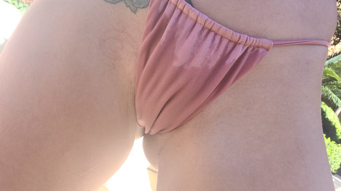 Vegas is hot right now. I'm sweaty. https://t.co/OMJL2aO1hi<a href="/tag/dallas"class="tags"><span>#dallas</span></a><a href="/tag/spearmintrhino"class="tags"><span>#spearmintrhino</span></a><a href="/tag/rhinogirls"class="tags"><span>#rhinogirls</span></a><a href="/tag/d2rhino"class="tags"><span>#d2rhino</span></a>