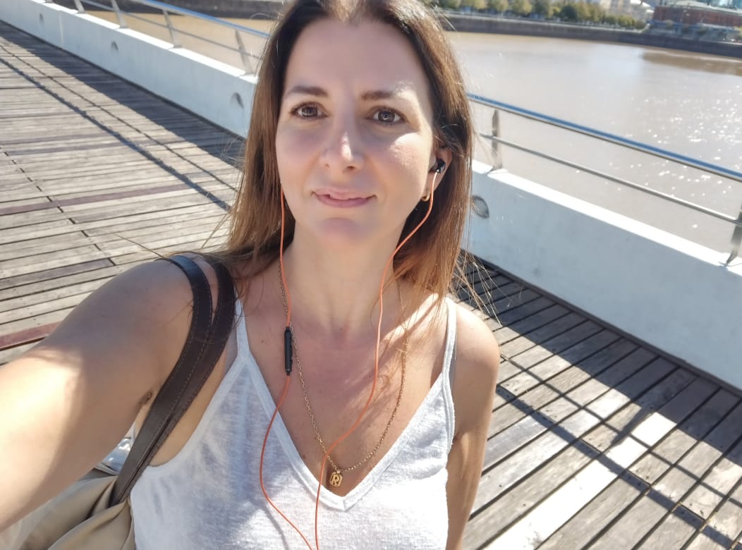 ProfeMatias's tweet photo. Mí hermana está sin trabajo, si pueden dar una mano con RT se agradece mucho.

Soy Romina, busco trabajo home office, desde la pandemia me quede sin mis ingresos, tengo título universitario, capacidad comunicacional y comercial. rsucarim@gmail.com  CABA- Gracias! https://t.co/1eqD5iE5VT