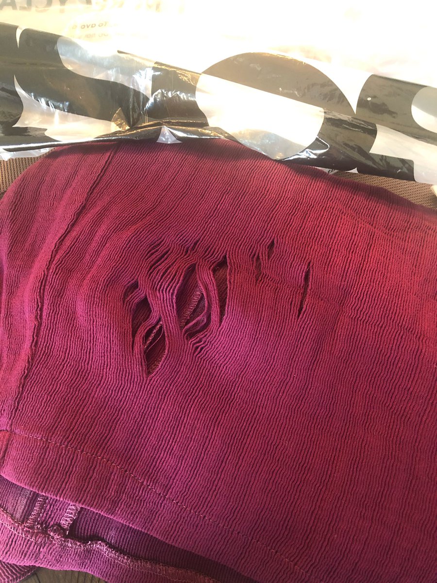 Kandi87's tweet photo. @ASOS_Us I received this item and it is severely damaged. I have not been able to resolve this issue. https://t.co/SPD5JGKqBX