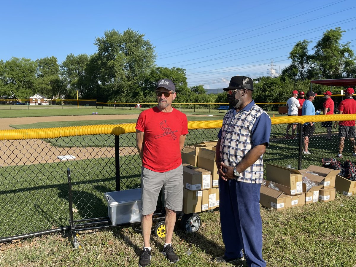 BeyondCool1404's tweet photo. Spotted our CEO @ChrisKrehmeyer and Pagedale Mayor Shields at the Redbird Rookie Baseball Clinic this evening..The kids are having a blast... https://t.co/s31K47lE4z