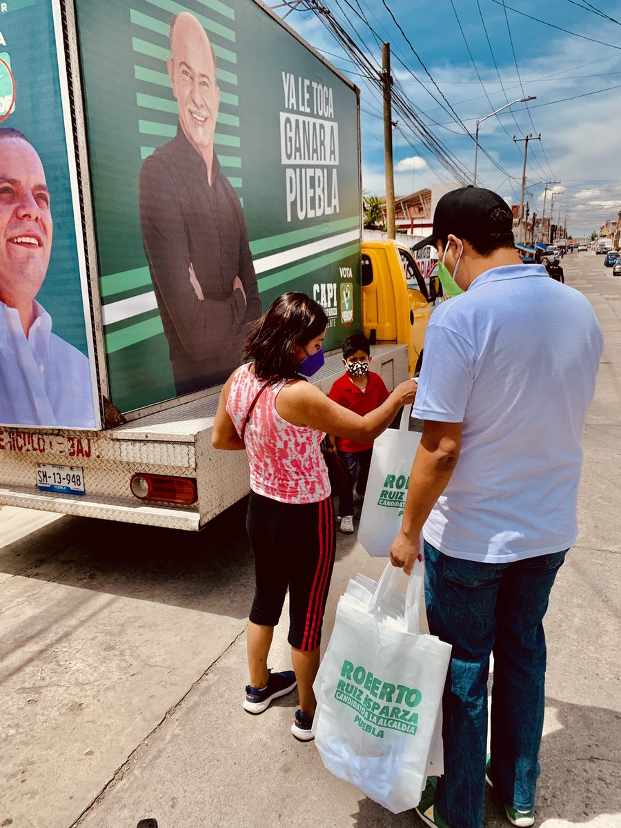 RicardoChavero's tweet photo. También visitamos el día de hoy la junta auxiliar de la Romero Vargas, esta ola verde nadie la para, vamos con el Capi @RUIZESPARZAO este 6 de Junio, todos a votar por el @partidoverdemex.

#VotaVerde✅ https://t.co/iM0xbJIM7b