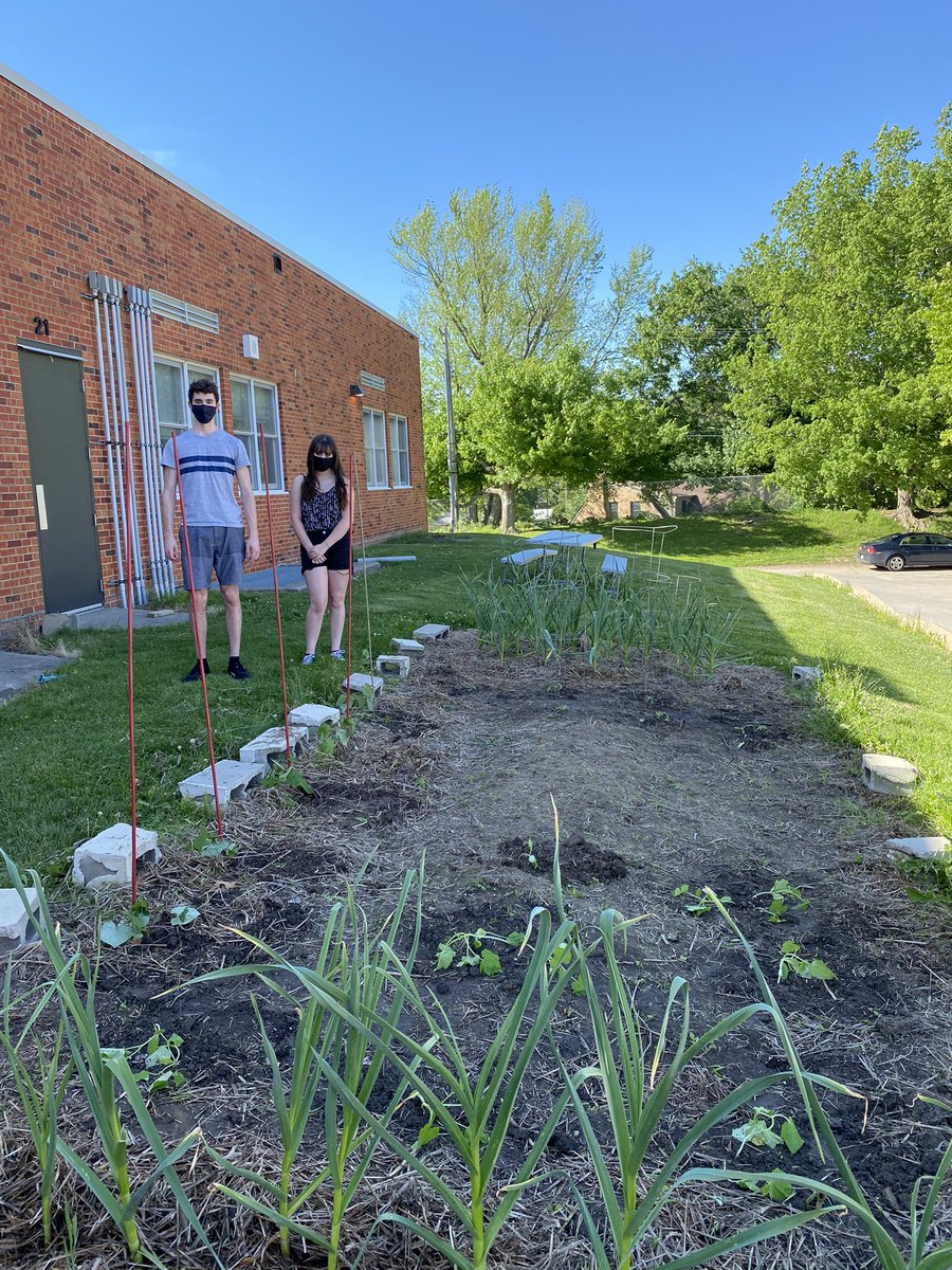 M_Lestina's tweet photo. So proud of our City High Garden Club! They came in after school, weeded, and planted the school garden. Dedication and motivation at its finest! #tstl #iowacityhigh #TheSchoolThatWeeds @JBacon23 https://t.co/xw2uIrMVmh