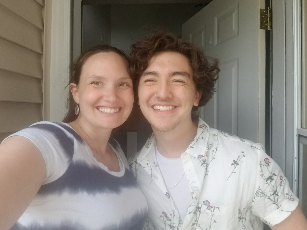BethBeckman192's tweet photo. I have always appreciated Devon and his quiet leadership. Students are drawn to him. He is so compassionate and is truly someone I believe is going to have a huge impact on this world! Good luck at the U of M!! Go Gophers! (Sorry husband - he is a husker fan) https://t.co/h72SS5TQNx