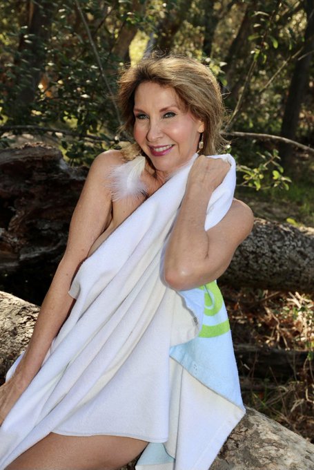 Will I drop my towel?  https://t.co/8xbyubnjVe https://t.co/YUG7NmgyxF<a href="/tag/follow"class="tags"><span>#follow</span></a><a href="/tag/instagram"class="tags"><span>#instagram</span></a>