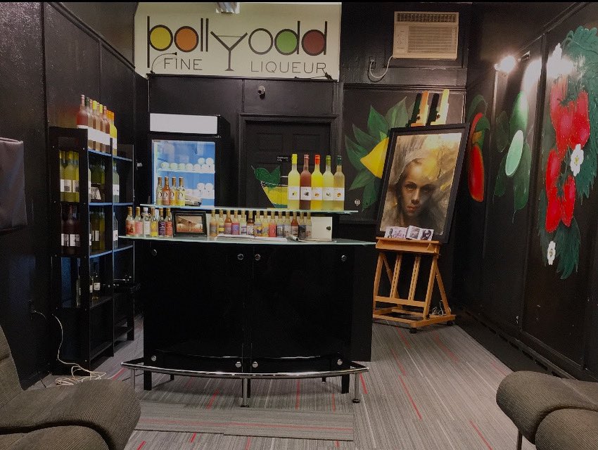 Hi, we’re back❕After a long break because of Covid-19 we are happy to announce that the Pollyodd store is opening for Memorial Day 🇺🇸

🕐HOURS for this weekend will be:
Thursday &amp; Friday 1-5pm
Saturday 1-4pm 

We’re doing first come first serve!