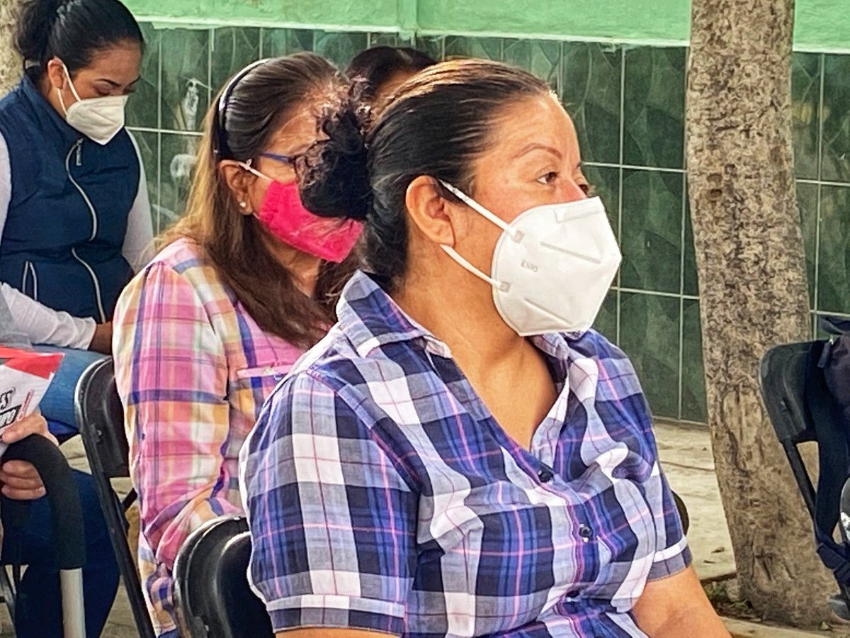 #ProtegerLoQueQueremos 🌹   

Agradezco a todos los habitantes de la Colonia Revolución que hacen posible estas reuniones para que puedan exponer sus necesidades y al mismo tiempo me permiten darles a conocer mi proyecto. 🙌🏽📜

Por un Distrito 30 con mejor desarrollo #VotaPRI ✅