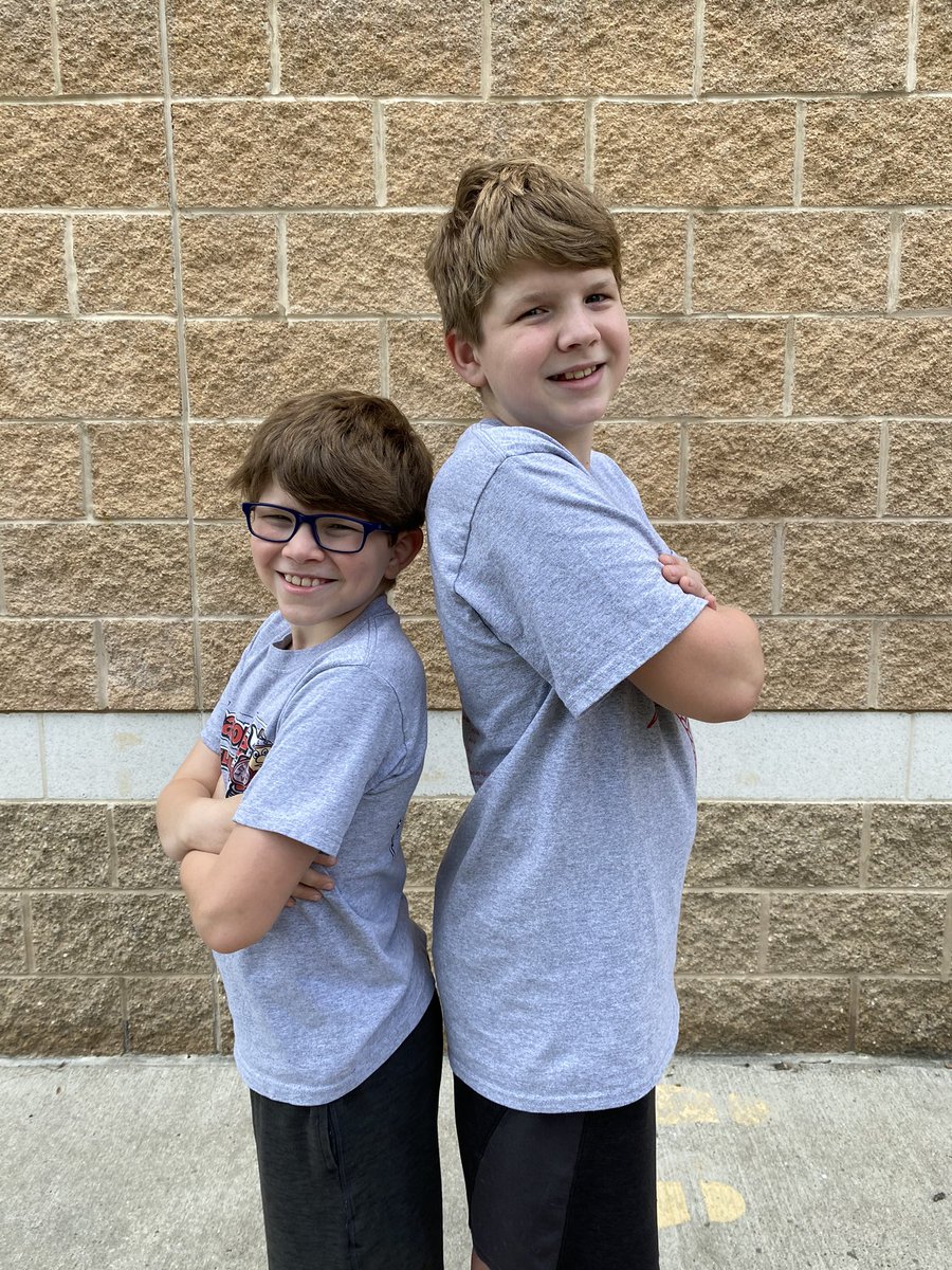 AmyGoohsHard's tweet photo. Official last day of school for 2020-2021. Weβre all very tired. It was hard on some days and really hard on other days, but these kids were exposed to caring, dedicated educators every day. Thank you. β€οΈ #VikingDiff #BadBert #TherapyKitty #CoronaDiaries @KMHardman @PCSDViking https://t.co/ZXPlYkgW5Q