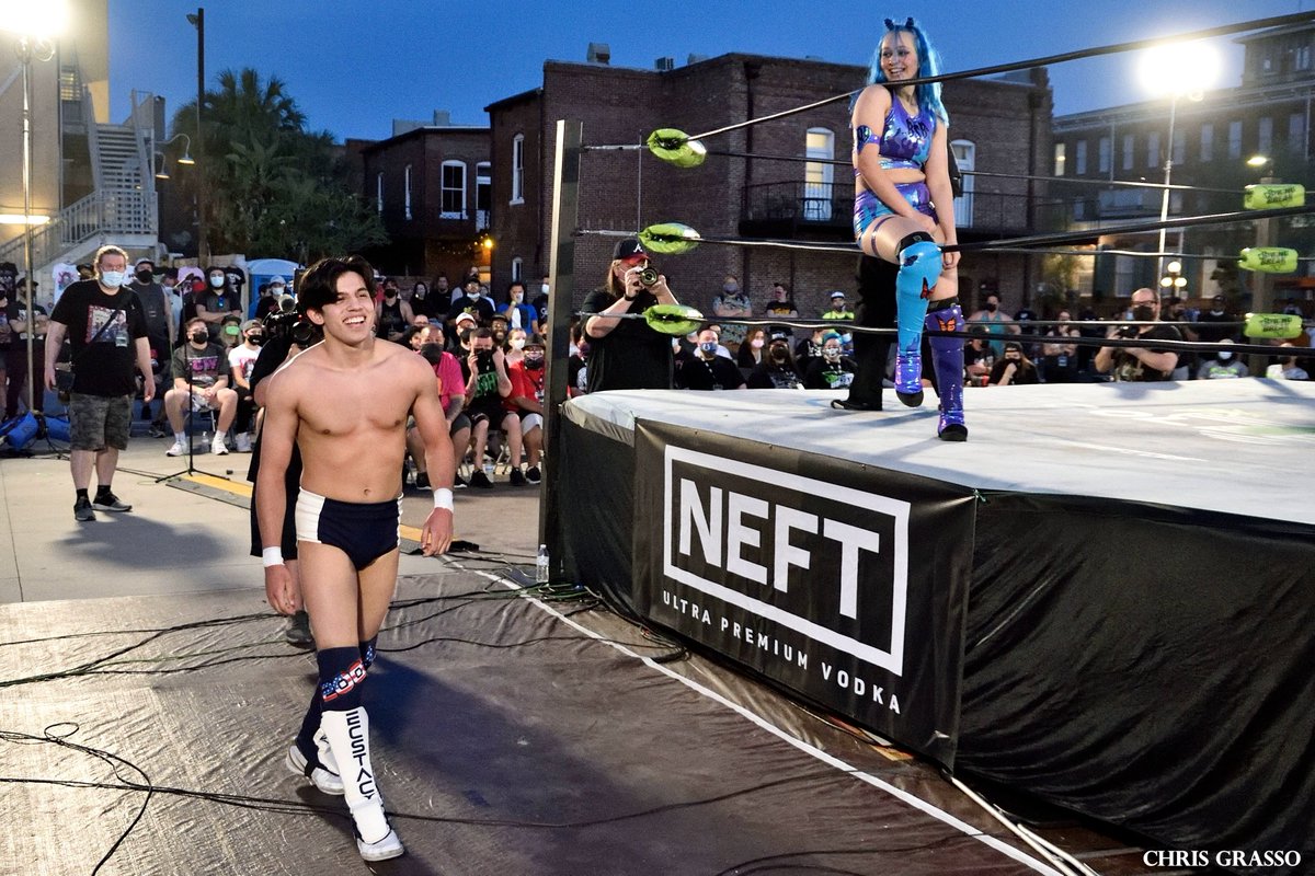 Ringsideguy's tweet photo. Last month's spring break from Tampa revisited #JJSB5 #Rspringbreak @GCWrestling_ 1st match @starb0ycharlie vs. @BillieStarkz 1/2 https://t.co/812HL3Lrov