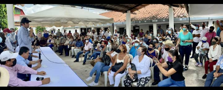 Gracias en primer lugar a Dios luego <a href="/ADemocratica/">Acción Democrática</a> <a href="/hramosallup/">Henry Ramos Allup</a> <a href="/prospericarlos/">Carlos M. Prosperi</a> <a href="/ADonay8a1/">Adonay Ochoa</a> al #CEN y a todos por la confianza depositada.Mi lealtad, trabajo,organización, sacrificio será por el fortalecimiento de #AD.<a href="/edgarzambranoad/">Edgar Zambrano</a> <a href="/jzamoralopez/">José Zamora USA</a> <a href="/abetancourts/">Alberto Betancourt</a> <a href="/nelsonguillen64/">nelson guillen</a>