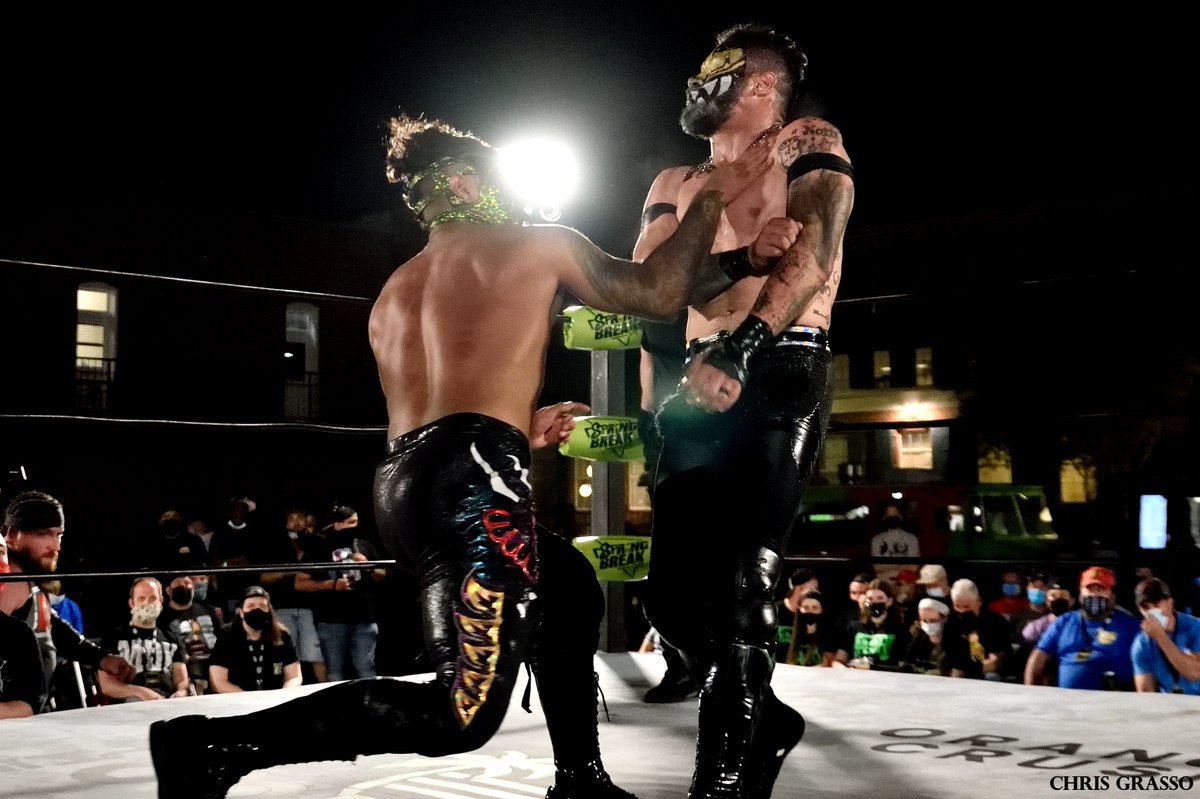 Ringsideguy's tweet photo. Last month's spring break from Tampa revisited #JJSB5 #Rspringbreak @GCWrestling_ 3rd match - 6 man tag 1/2 https://t.co/hBUiPSOAH3