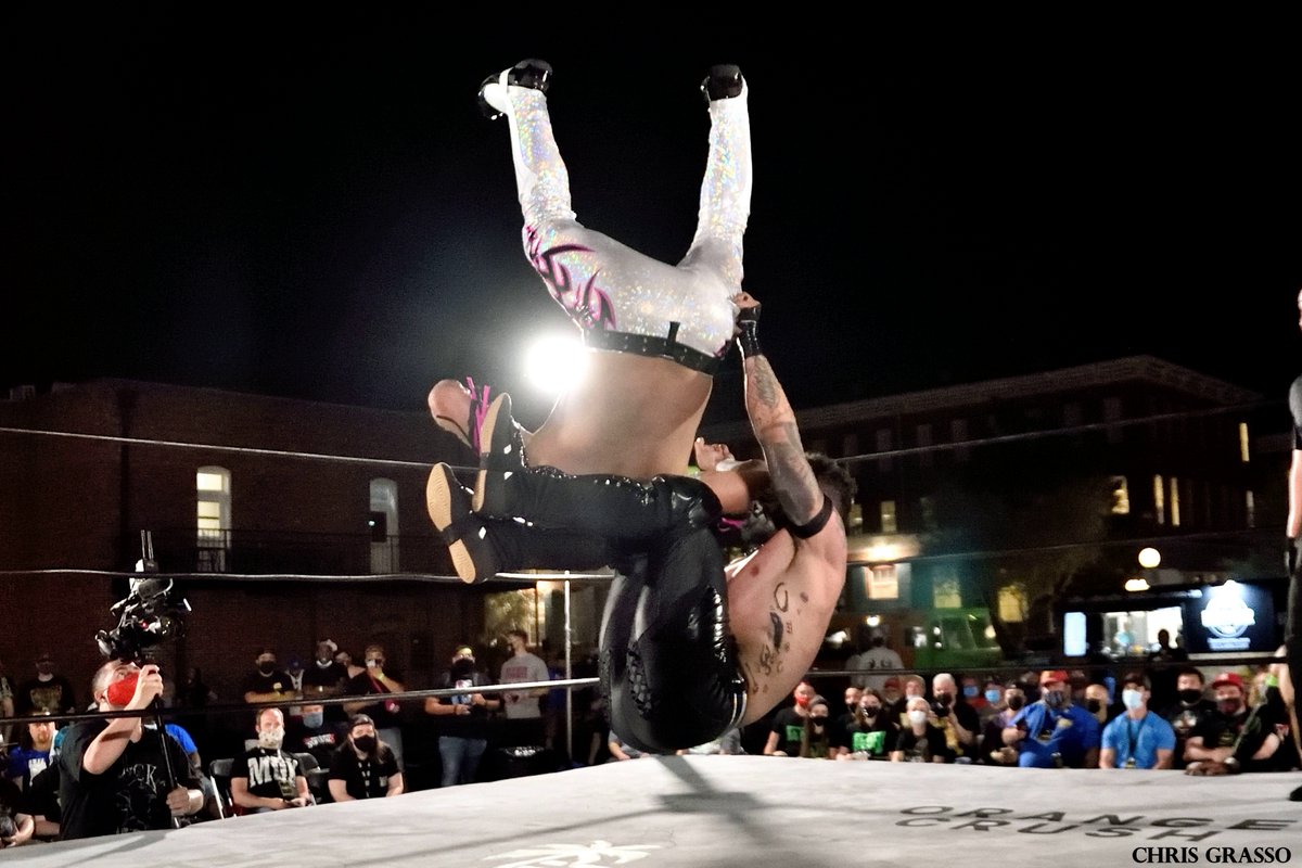 Ringsideguy's tweet photo. Last month's spring break from Tampa revisited #JJSB5 #Rspringbreak @GCWrestling_ 3rd match - 6 man tag 1/2 https://t.co/hBUiPSOAH3