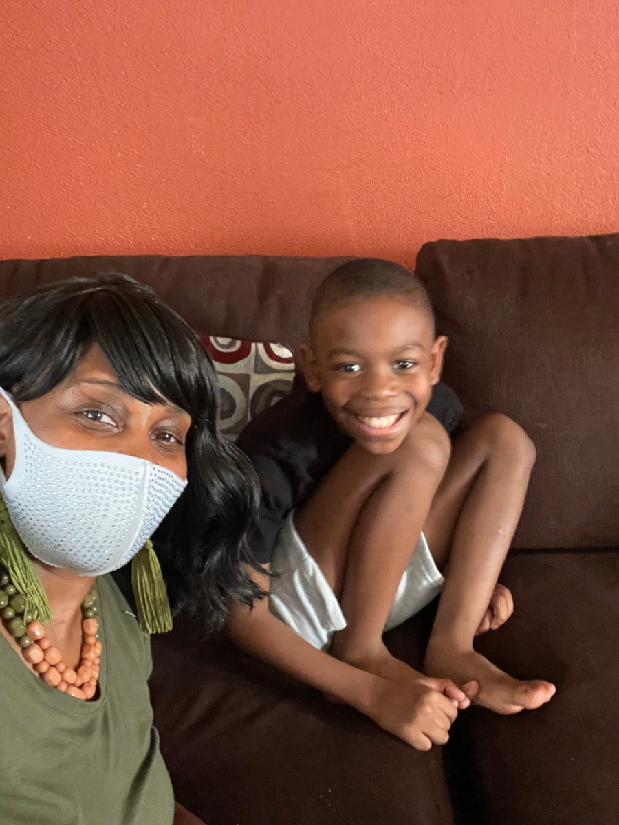 BagleyJTElem's tweet photo. Team MJ (Myers and Jackson) joined the Parent Teacher Home Visit Project. Their first stop was with the Bussey family. #homevisits #PTHVP #bridginggaps https://t.co/jEpaHEAPJS