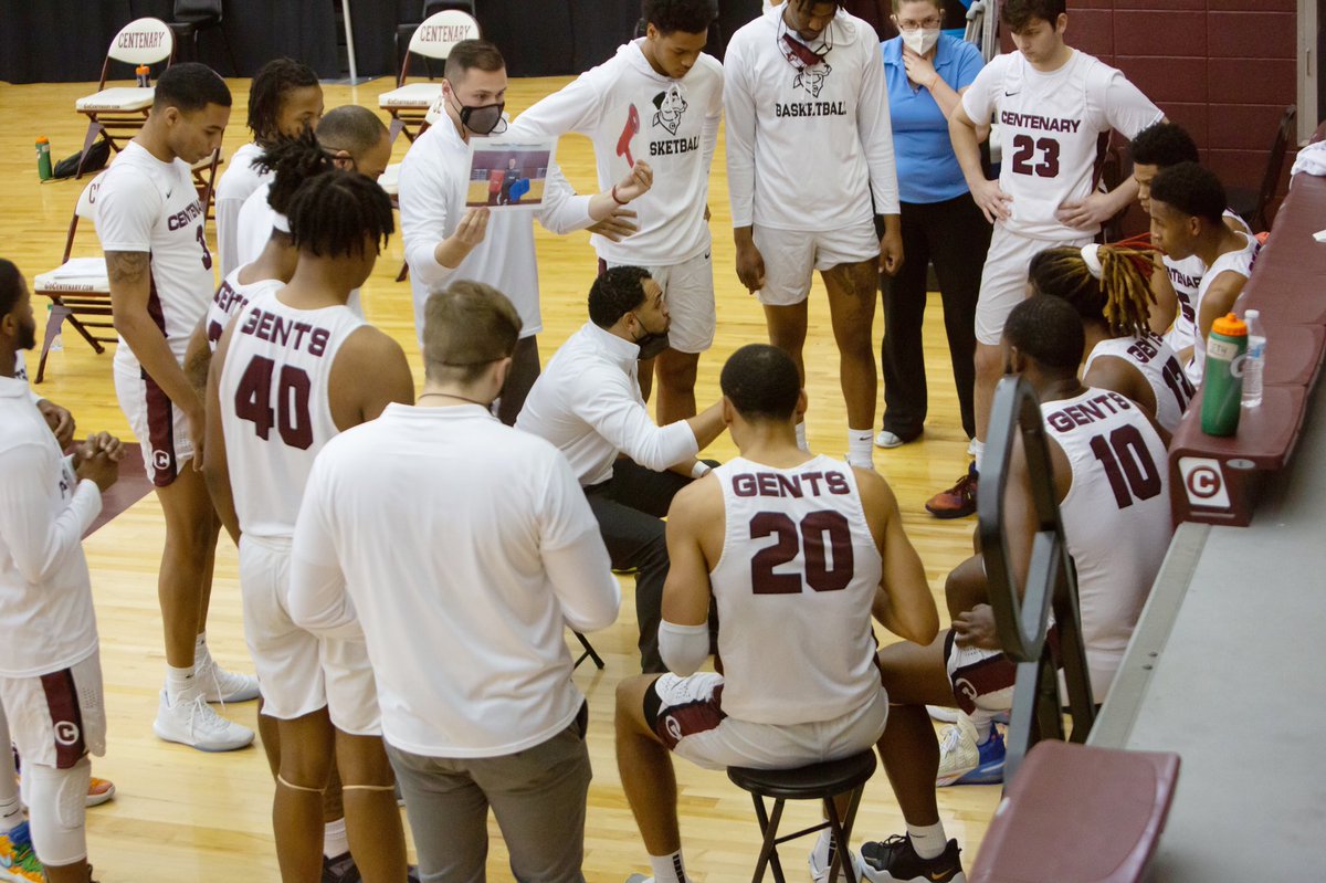 Chris Dorsey (@gentscoachd) on Twitter photo In the huddle, allow your players to make decisions.... What type of defense is working? How should we defend the ball screen? Whatβs working on the offensive end?... They are in the action, they have a better feel for whatβs working than we doβΌοΈ In the huddle, allow your players to make decisions.... What type of defense is working? How should we defend the ball screen? Whatβs working on the offensive end?... They are in the action, they have a better feel for whatβs working than we doβΌοΈ