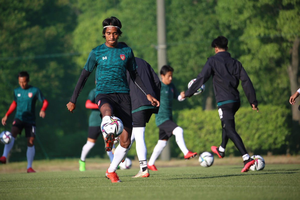 Myanmar Football tweet media