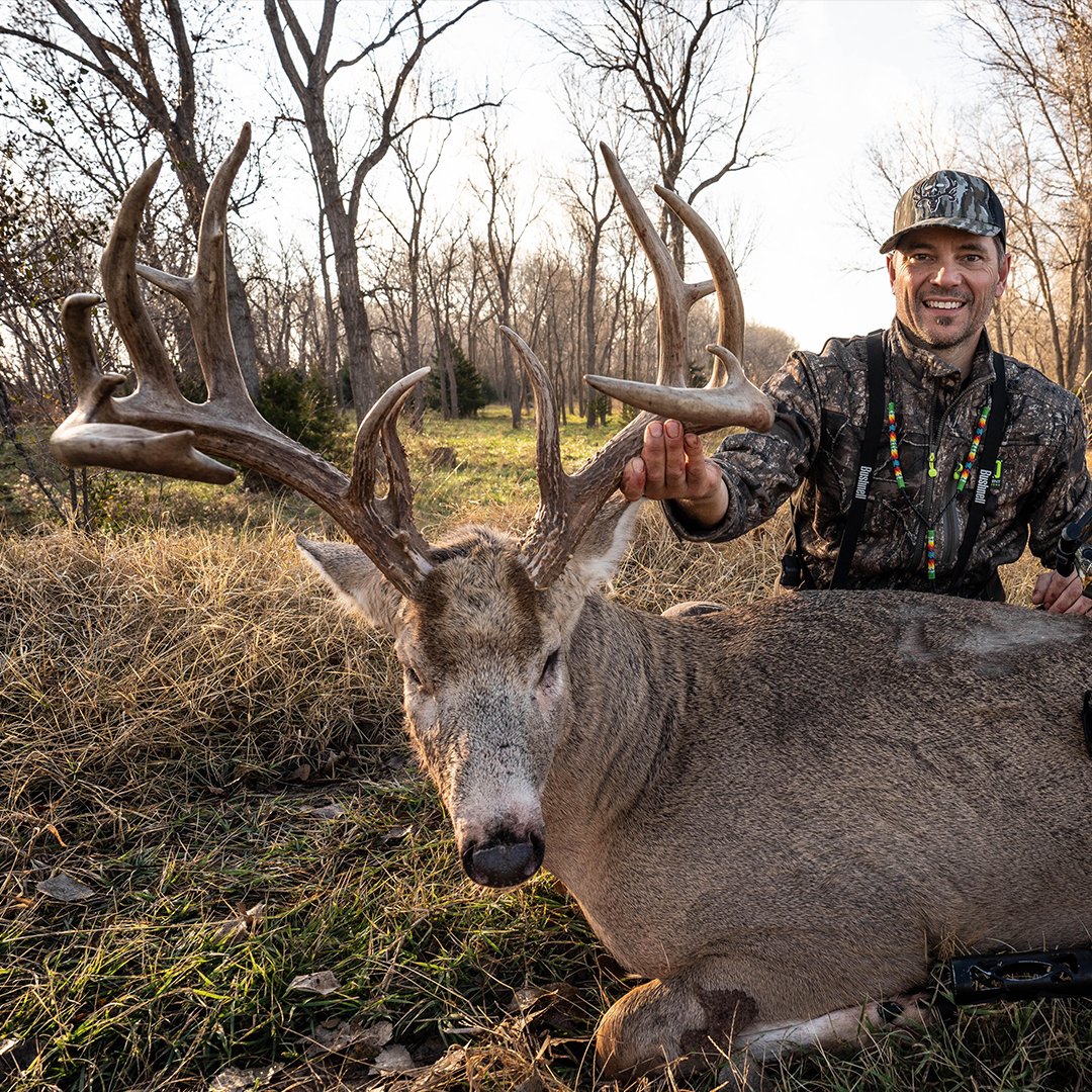 Realtree's tweet photo. Anyone else looking forward to deer season?

#Element #Nomad #BoneCollector #Bushnell #CVA #Franchi https://t.co/GHot2fXI3p