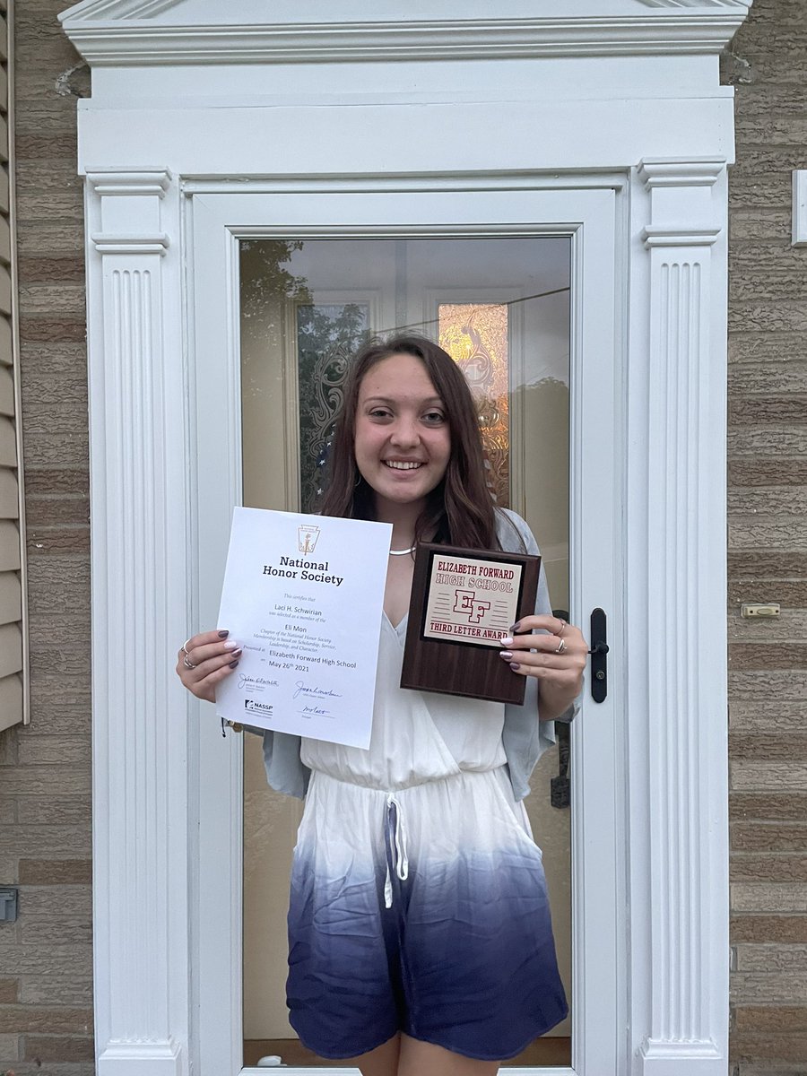 Honored to be inducted to National Honors Society and Third year letter in Track ❤️🖤 <a href="/DrToddKeruskin/">Dr. Todd Keruskin</a> <a href="/M_Routh68/">Michael Routh</a> <a href="/track_ef/">EF Track and Field</a>