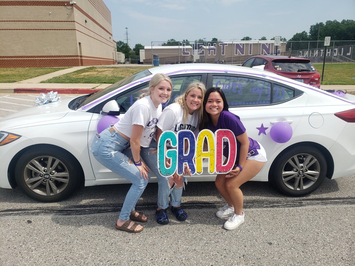We 💜 our seniors!! <a href="/LRHS_softball/">LRHS Softball⚡️😈🥎</a>