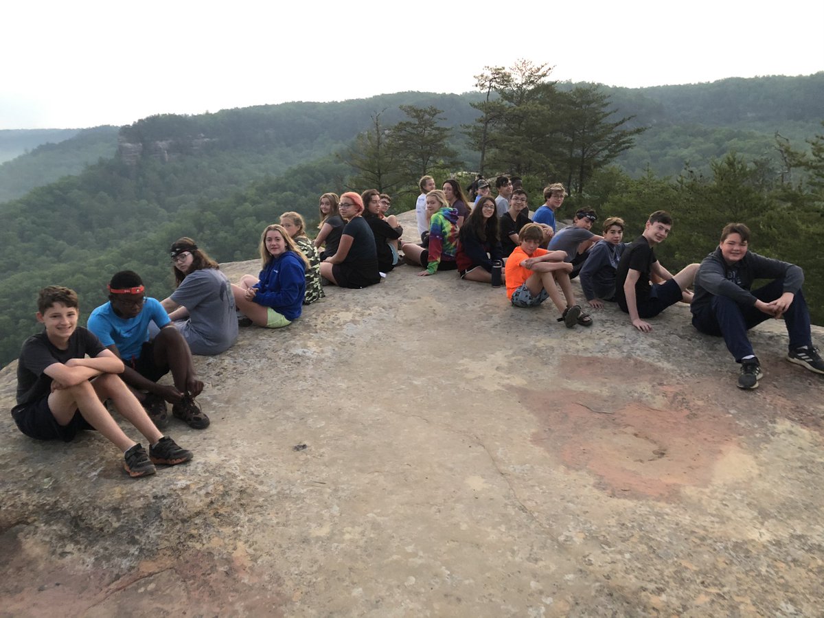 TimAlfordTLS's tweet photo. Climbing, camping, and overlook looking https://t.co/lTUMhieNPi