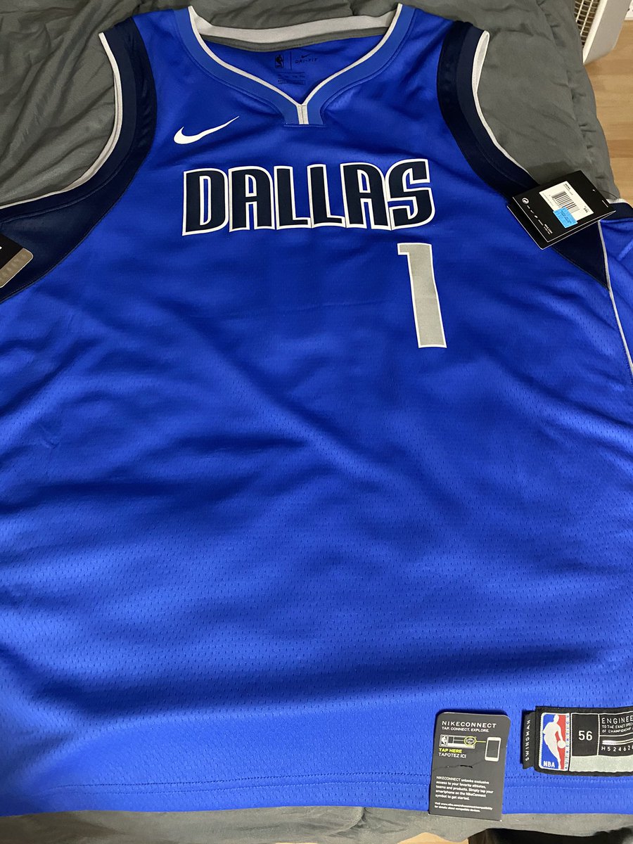 Second giveaway. One lucky winner will be get this Dennis Smith Jr signed authentic Nike jersey still with the tags. Got this signed at Dirks Heroes charity baseball game in 2019. Guaranteed to pass authentication. 

All you have to do is retweet! 
Feel free to follow🙏🏼 
#MFFL