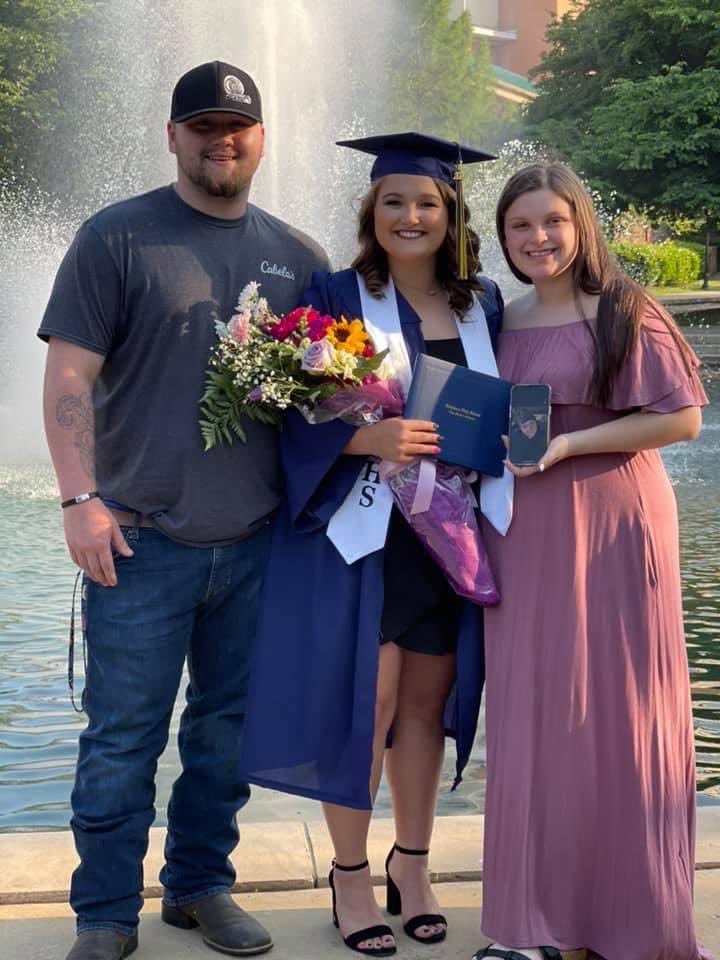 Tina Phillips Smithey did not miss Kaitlyn’s graduation! Kaitlyn is the last one to graduate of our babies and she misses her Aunt Tina terribly! Tina was always there for Kaitlyn! Tina was there last night! I love this Logan and Shelby! ❤️