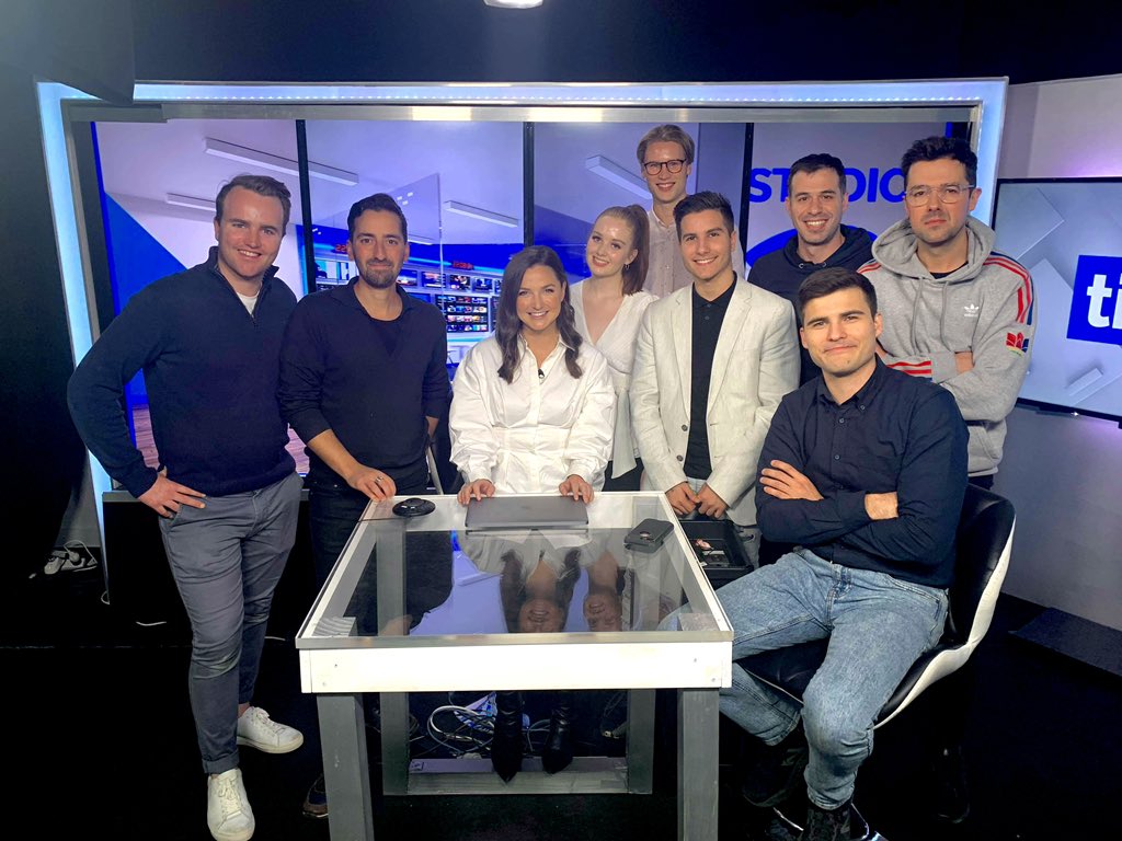 Absolute legend you are <a href="/Ash_L_Gardner/">Ash Gardner</a> ⭐️ 

You’ll be missed in the afternoons but can’t wait to see what you bring next to @tickerNEWSco 🎉