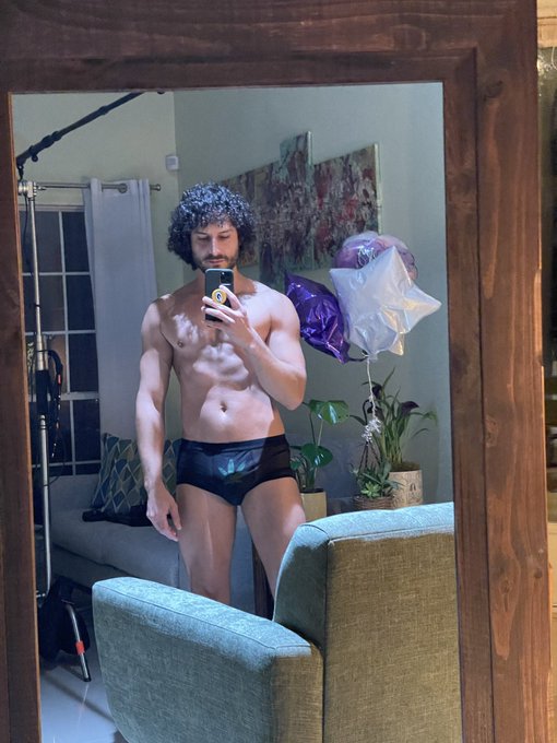 🤟🏽💚👑 https://t.co/CUw4HCNX3H<a href="/tag/perfectskin"class="tags"><span>#perfectskin</span></a>