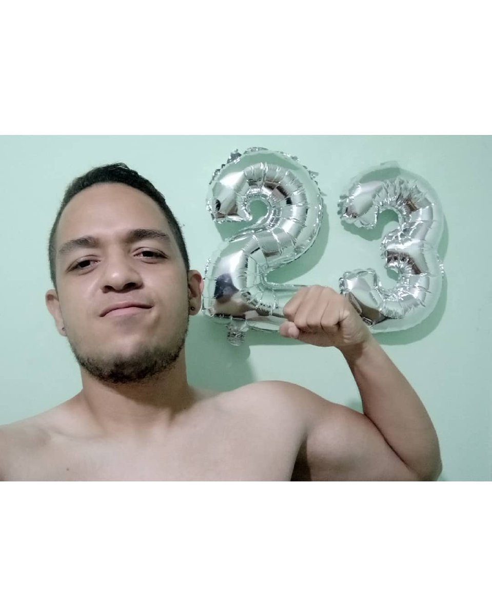 Catdarkrdgz's tweet photo. "Fight for What you Really want💪🏻"
#boy #boystyle #boyactive #boylatino #latino #latin #latinboy #boylatin #happy #motivate #motivacion #goodmoment #feliz #life #vida #newstyle #boygay #boyswitch #buenmomento #23yearsold #gayhappy #gaystyle #colors #azul #blue #newlook #goodlife https://t.co/N5NLsSmMZ4