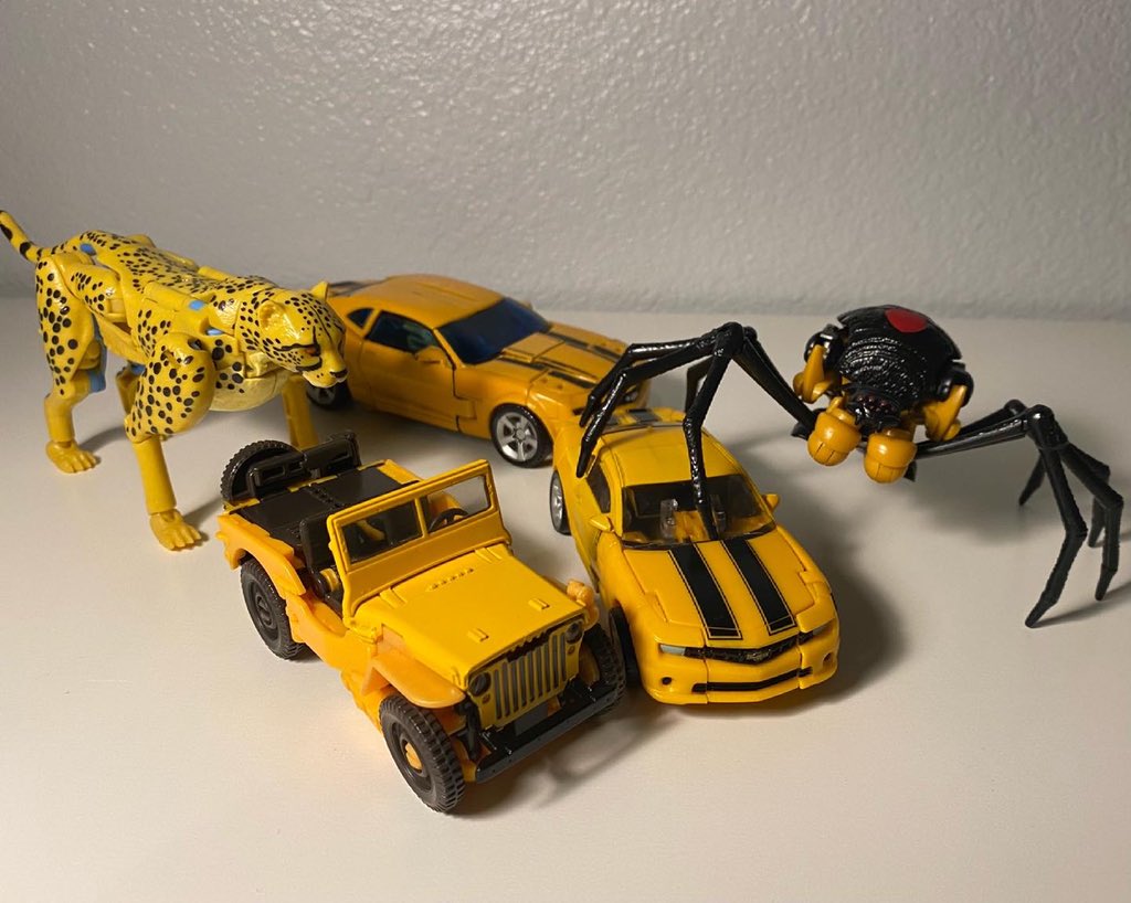 soundlame's tweet photo. Yellow 🐝 https://t.co/ACfusCZeqE