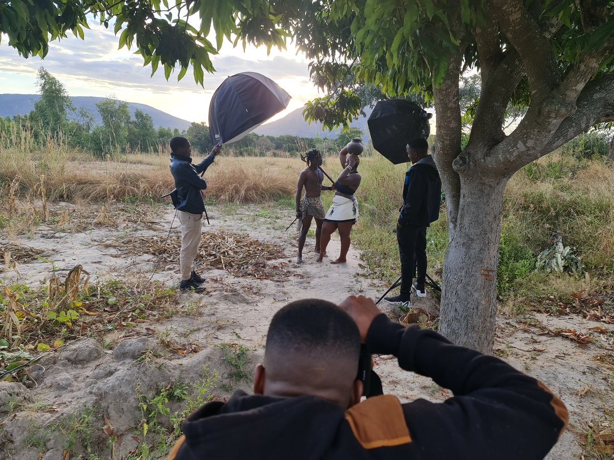 carltechmedia's tweet photo. Behind The Scenes. #photography #PhotographyIsArt #culture #AfricaMonth2021 #howitsmade https://t.co/v5Y7oNT14x