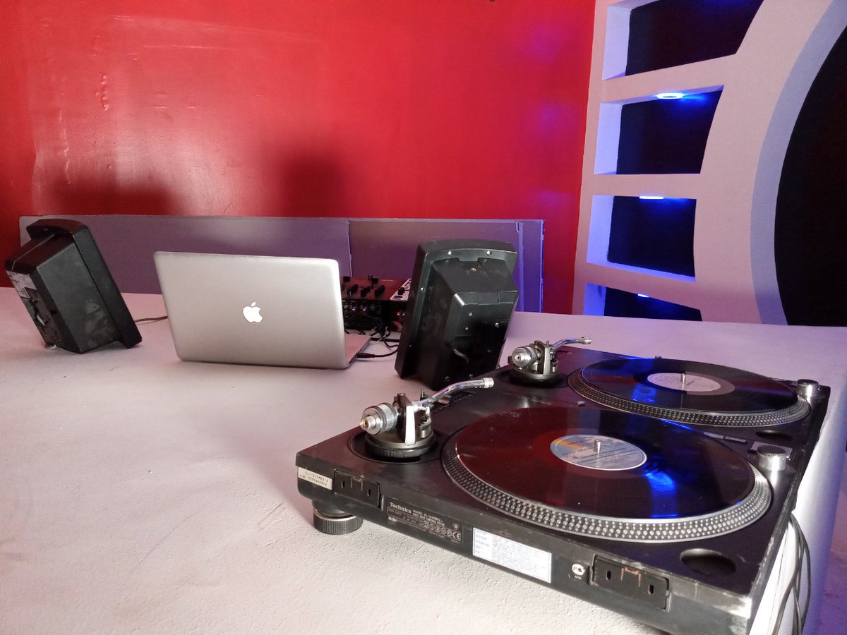 pressplayintl1's tweet photo. Welcome to #PressPlayDjAcademy where we create professional Deejays. https://t.co/VXJR582CFK