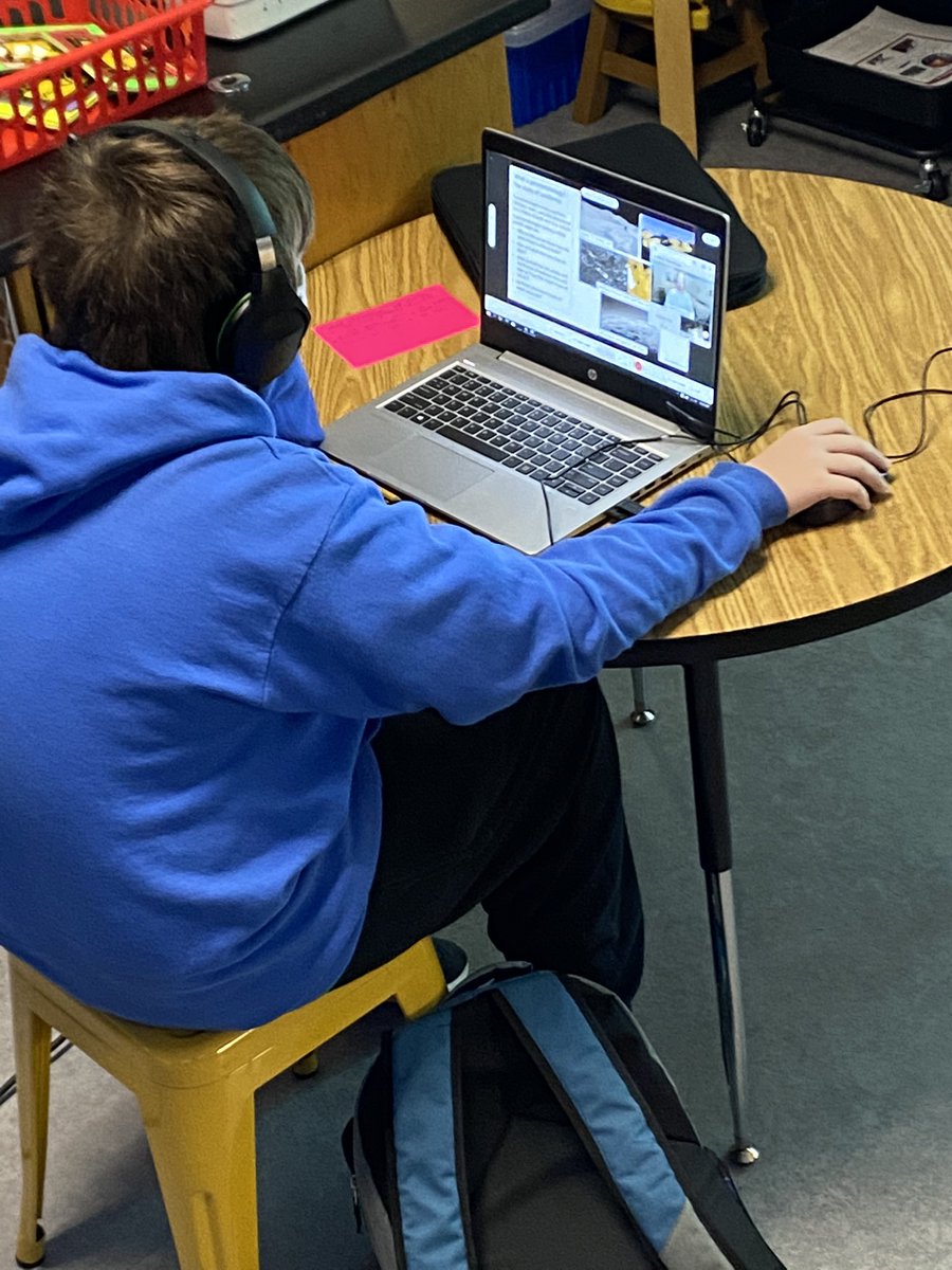 JMSnaples's tweet photo. @UFEarthSystems @PRMPanthers @MRWEST_13  Students in my classroom absolutely enjoyed collaborating with Dr. Morgan, a geomorphologist. His current research consists of examining Mars and determining what forces caused the surface to change. https://t.co/KmZjqdhaAp