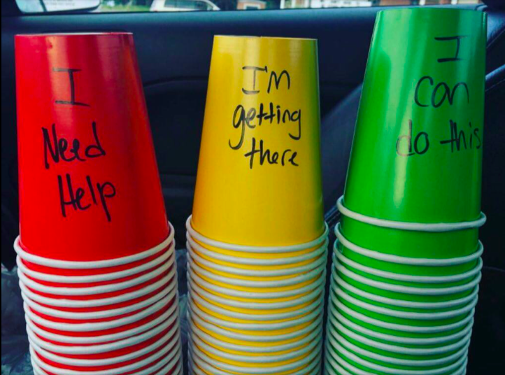teacher2teacher's tweet photo. #StudentVoice is served with the selection of one self-assessment cup!

Ss in T Adam Johnson's classroom use these to signal where they're at in their learning.

#edchat #InstantPD #TeacherHack https://t.co/9QB3x4N5oA